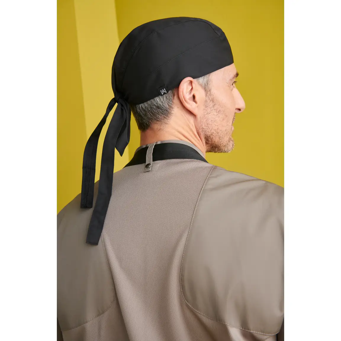 Bandana Monza 04281 3 Bandana Monza 04281 en negro, vista lateral