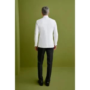 Americana Cuello Tirilla Regular Fit Monza 00605 en blanco, vista posterior