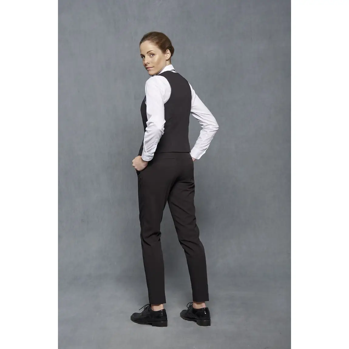 Chaleco Solapa Estrecha Slim Fit Monza 00764 2 Chaleco Solapa Estrecha Slim Fit Monza 00764 en negro, vista posterior