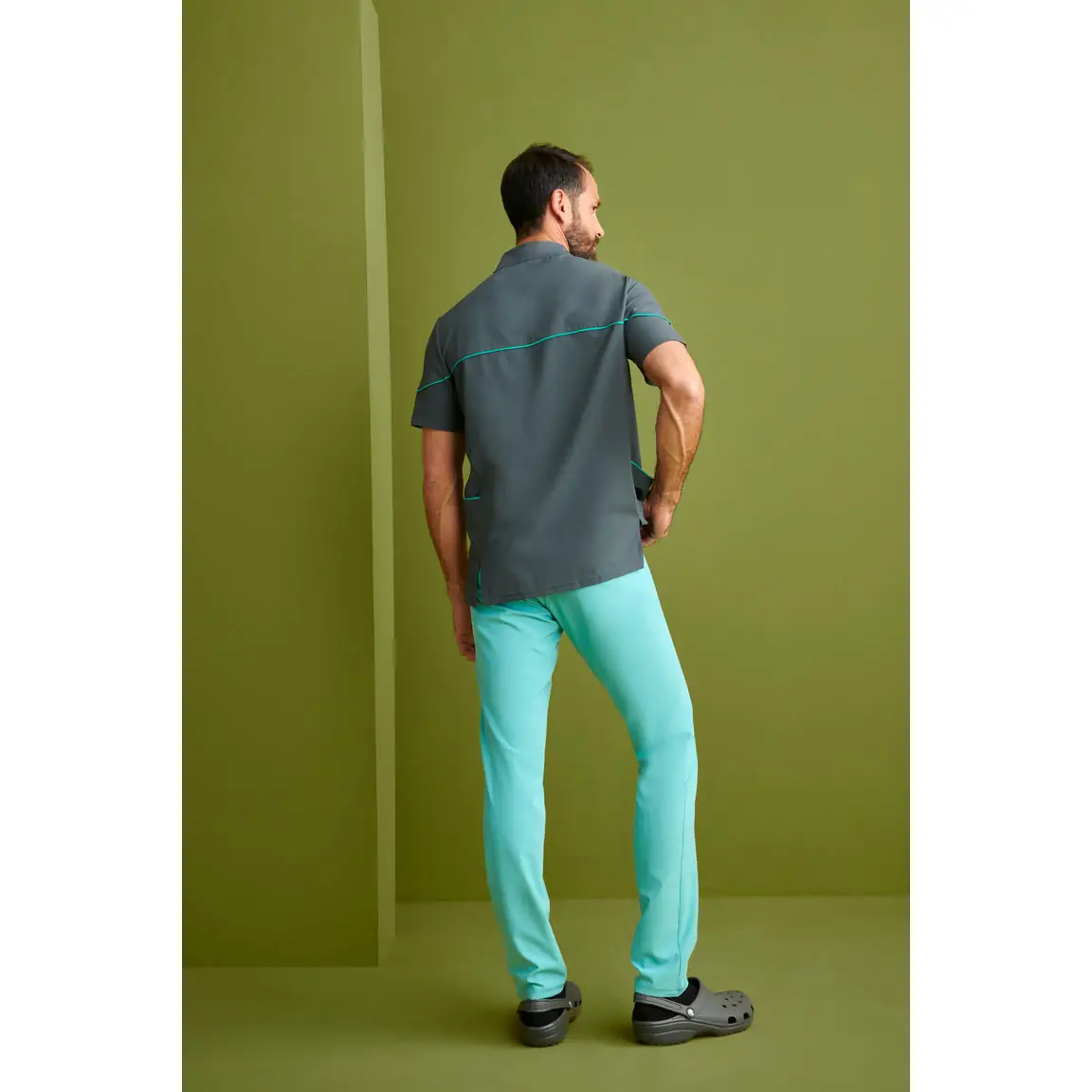 Casaca sanitaria hombre Monza Lyra 21.24 5 Casaca sanitaria hombre Monza Lyra 21.24 - Gris medio - posterior con persona
