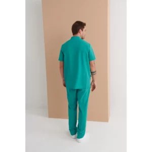 Pantalón sanitario hombre Monza Volans 11.02 - Verde pizarra - vista posterior o lateral con persona