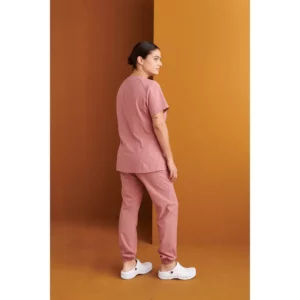 Casaca sanitaria mujer Monza Ursa 22.24 - Rosa - posterior con persona