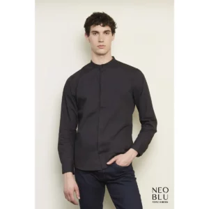 Camisa cuello mao hombre NEOBLU BART MEN 03792, vista con modelo.