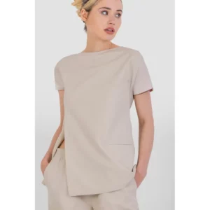 Casaca de mujer estilo oriental Norvil 1001 en crudo, vista frontal, sobre modelo.