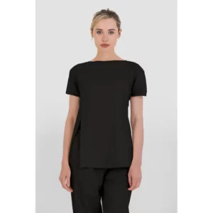 Casaca de mujer estilo oriental Norvil 1001 en negro, vista frontal, sobre modelo.