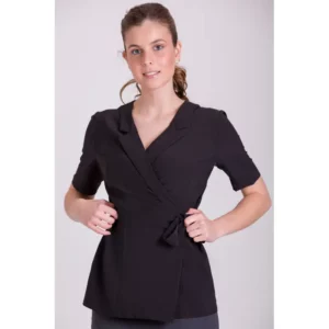 Kimono belleza de mujer Norvil 1100 en negro, vista frontal, sobre modelo.