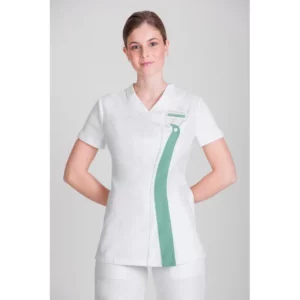 Casaca sanitaria de mujer Norvil 1141 en blanco/verde agua, vista frontal, sobre modelo.