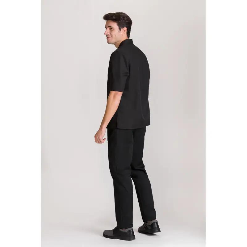 Túnica oriental unisex Norvil 1186 2 Túnica oriental unisex Norvil 1186 en negro, vista trasera, sobre modelo.