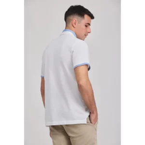 Polo cuello contraste unisex Norvil 1480 en blanco, vista trasera, sobre modelo.