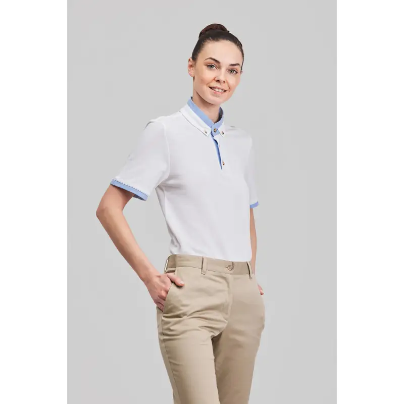 Polo cuello contraste unisex Norvil 1480 3 Polo cuello contraste unisex Norvil 1480 en blanco, vista frontal, sobre modelo.