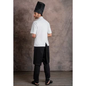 Chaqueta chef ecológica Norvil 1537 en blanco, vista trasera, sobre modelo.