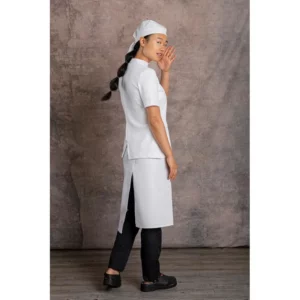 Chaqueta chef ecológica Norvil 1538 en blanco, vista lateral, sobre modelo.