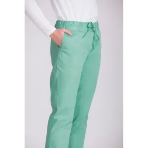 Pantalón sanitario de mujer Norvil 1709 en verde agua, vista de tres cuartos, sobre modelo y encuadre parcial.