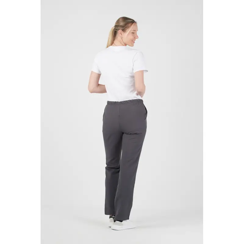 Pantalón antilejía unisex Norvil 1719 6 Pantalón antilejía unisex Norvil 1719 en gris oscuro, vista trasera, sobre modelo.