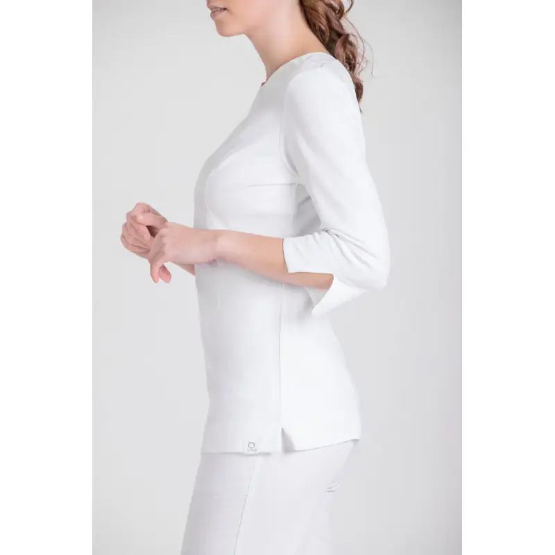 Camiseta ecológica de mujer Norvil 1735 2 Camiseta ecológica de mujer Norvil 1735 en blanco, vista lateral, sobre modelo.
