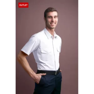 Camisa de hombre industria Norvil 2380 en blanco, vista de tres cuartos, sobre modelo.