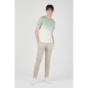 Pantalón chino skinny de hombre Norvil 29 en beige pardo, vista frontal, sobre modelo.