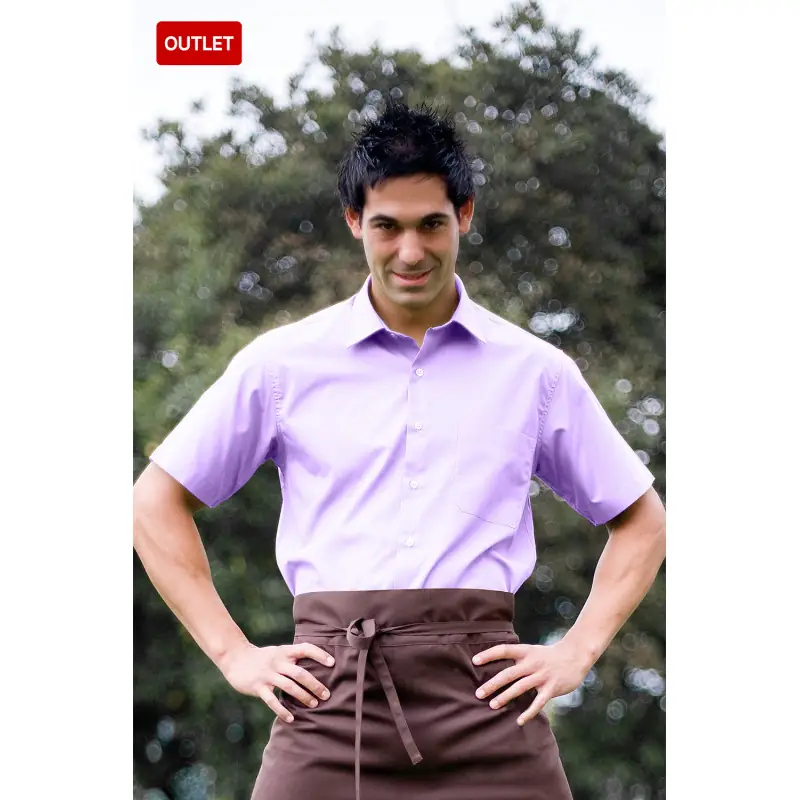 Camisa clásica de hombre cottonrich Norvil 3660 4 Camisa clásica de hombre cottonrich Norvil 3660 en malva, vista frontal, sobre modelo.