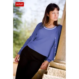 Top de mujer sin mangas viscosa Norvil 4030 en azafata, vista frontal, sobre modelo.