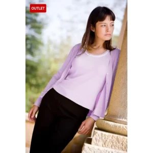 Top de mujer sin mangas viscosa Norvil 4030 en malva, vista frontal, sobre modelo.