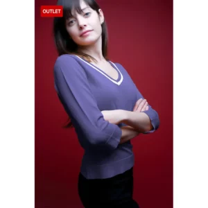 Jersey de mujer viscosa Norvil 4037 en azafata, vista de tres cuartos, sobre modelo.
