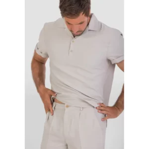 Pantalón unisex cintura gomas Norvil 42 en crudo, vista frontal, sobre modelo y encuadre parcial.