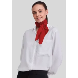 Foulard Norvil 425 en rojo, vista frontal, sobre modelo.