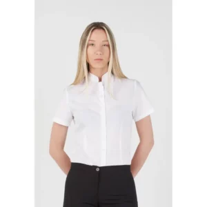 Camisa clásica de mujer Norvil 7220 en blanco, vista frontal, sobre modelo.