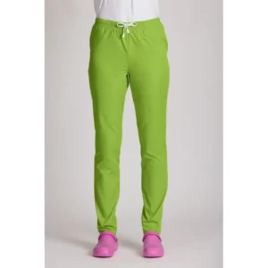 Pantalón sanitario unisex Norvil 90 en pistacho, vista frontal, sobre modelo.