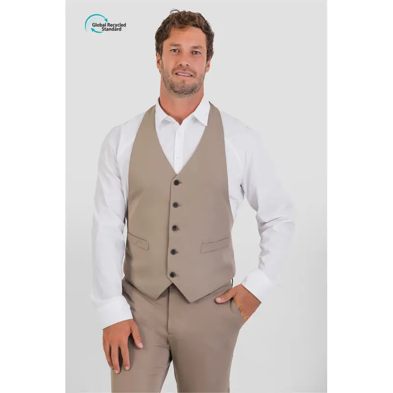 Chaleco unisex Norvil LO1277 4 Chaleco unisex Norvil LO1277 en tostado, vista frontal, sobre modelo.