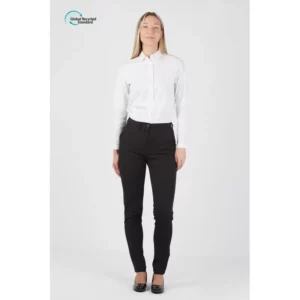 Pantalón de mujer tejido GRS Norvil LO1377 en negro, vista frontal, sobre modelo.