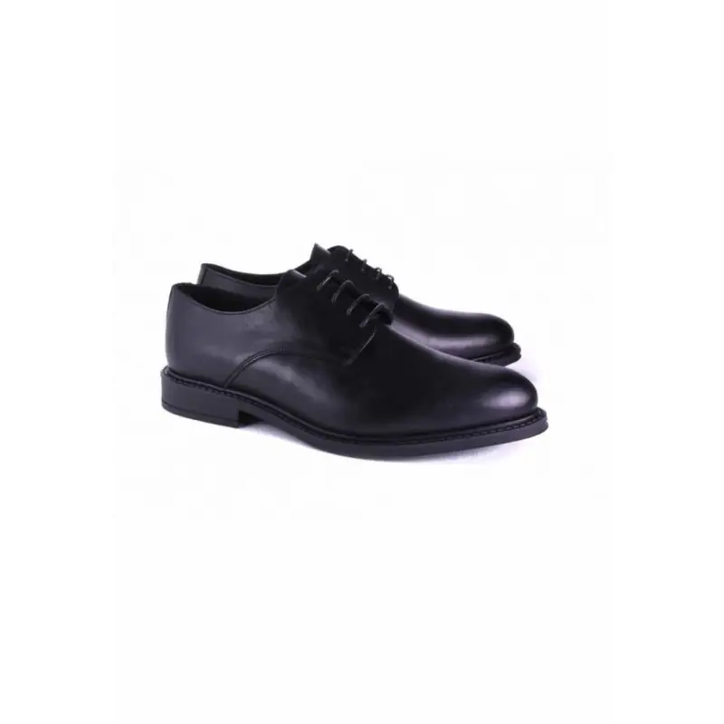 Zapato blucher de hombre Norvil NOGAL 1 Zapato blucher de hombre Norvil NOGAL en negro, vista de tres cuartos.