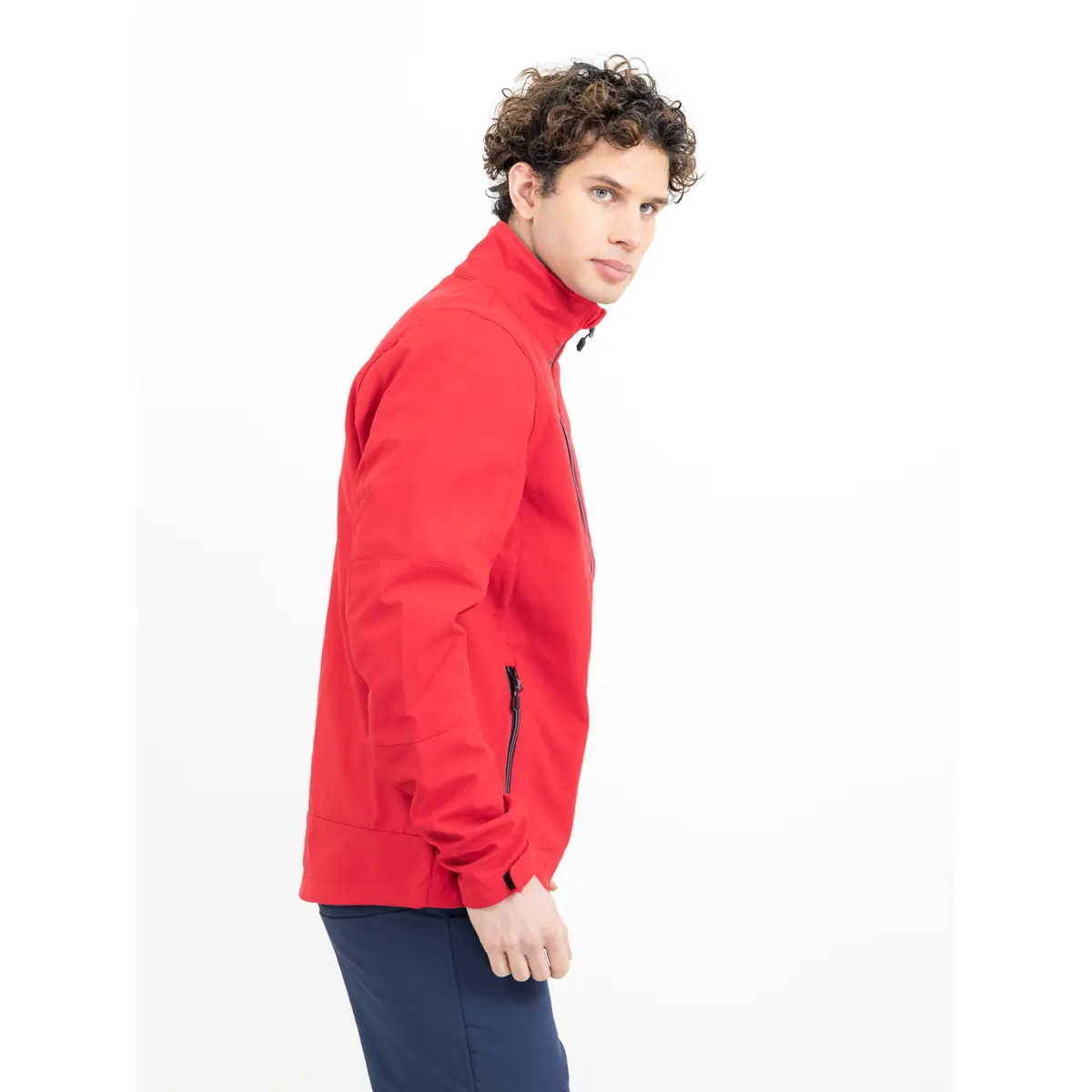Chaqueta hombre PRINTER ESSENTIALS TRIAL SOFTSHELL 2261044 36 Chaqueta hombre PRINTER ESSENTIALS TRIAL SOFTSHELL 2261044, con modelo, vista lateral