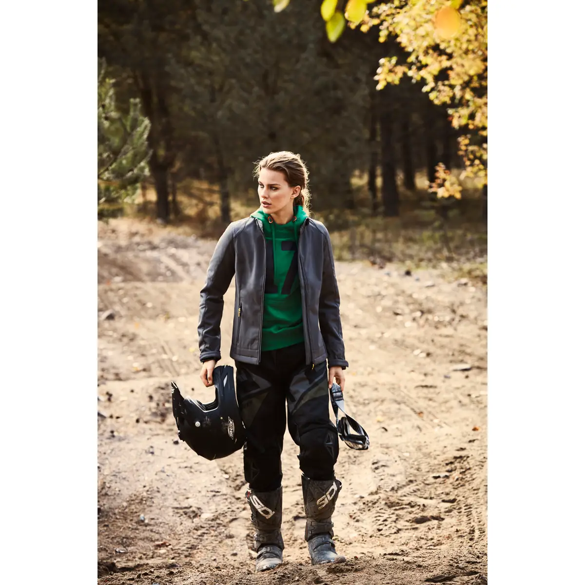 Chaqueta PRINTER ESSENTIALS TRIAL LADY SOFTSHELL 2261045 37 Chaqueta PRINTER ESSENTIALS TRIAL LADY SOFTSHELL 2261045, con modelo