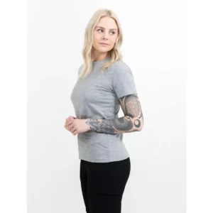 Camiseta PRINTER ESSENTIALS LIGHT T-SHIRT WOMAN 2264028, con modelo, vista de tres cuartos