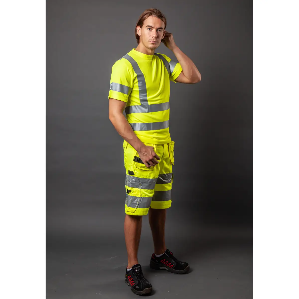 Pantalón corto hombre PROJOB 6535 HV CLASE 2/1 646535 1 Pantalón corto hombre PROJOB 6535 HV CLASE 2/1 646535, vista frontal con modelo