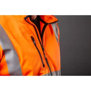 Chaqueta softshell PROJOB 6105 646105, detalle con modelo