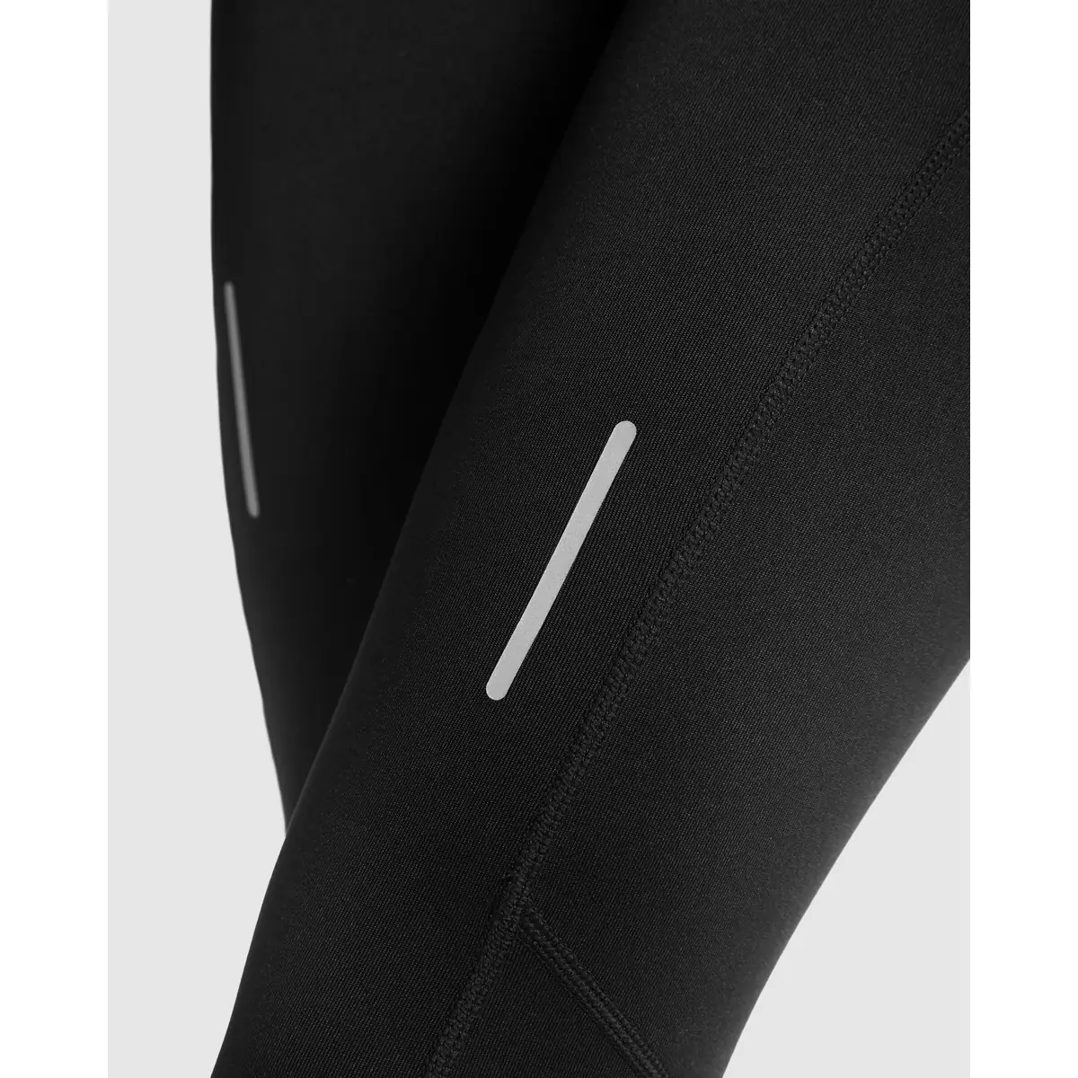 Malla larga running mujer Roly Adelaida 0459 5 Malla larga running mujer Roly Adelaida 0459, negro, detalle reflectante de la pierna con modelo