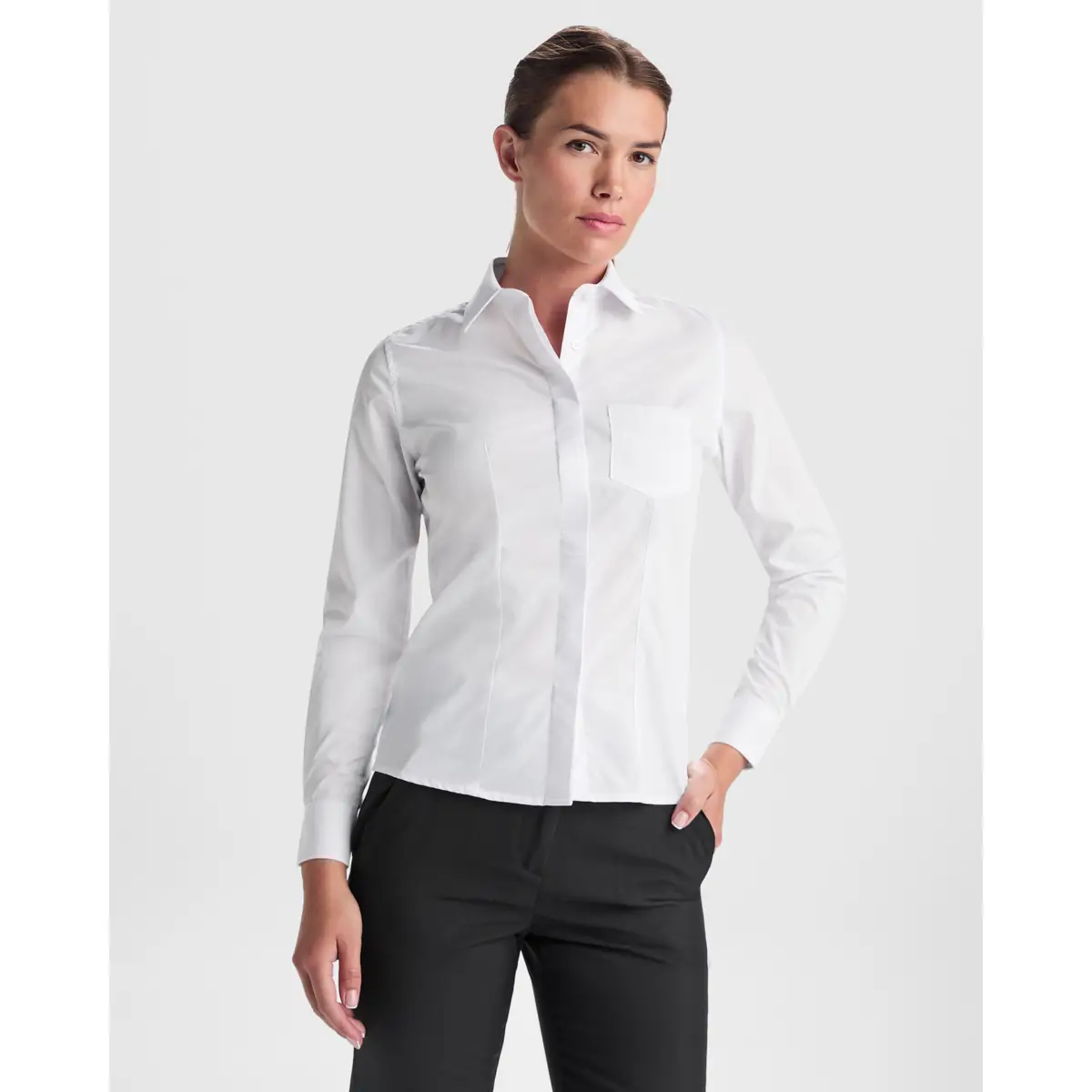 Camisa manga larga mujer Roly WRK Sofia L/S 5161 1 Camisa manga larga mujer Roly WRK Sofia L/S 5161, blanco, vista frontal con modelo