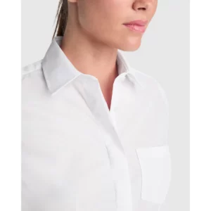 Camisa manga larga mujer Roly WRK Sofia L/S 5161, blanco, detalle del cuello con modelo