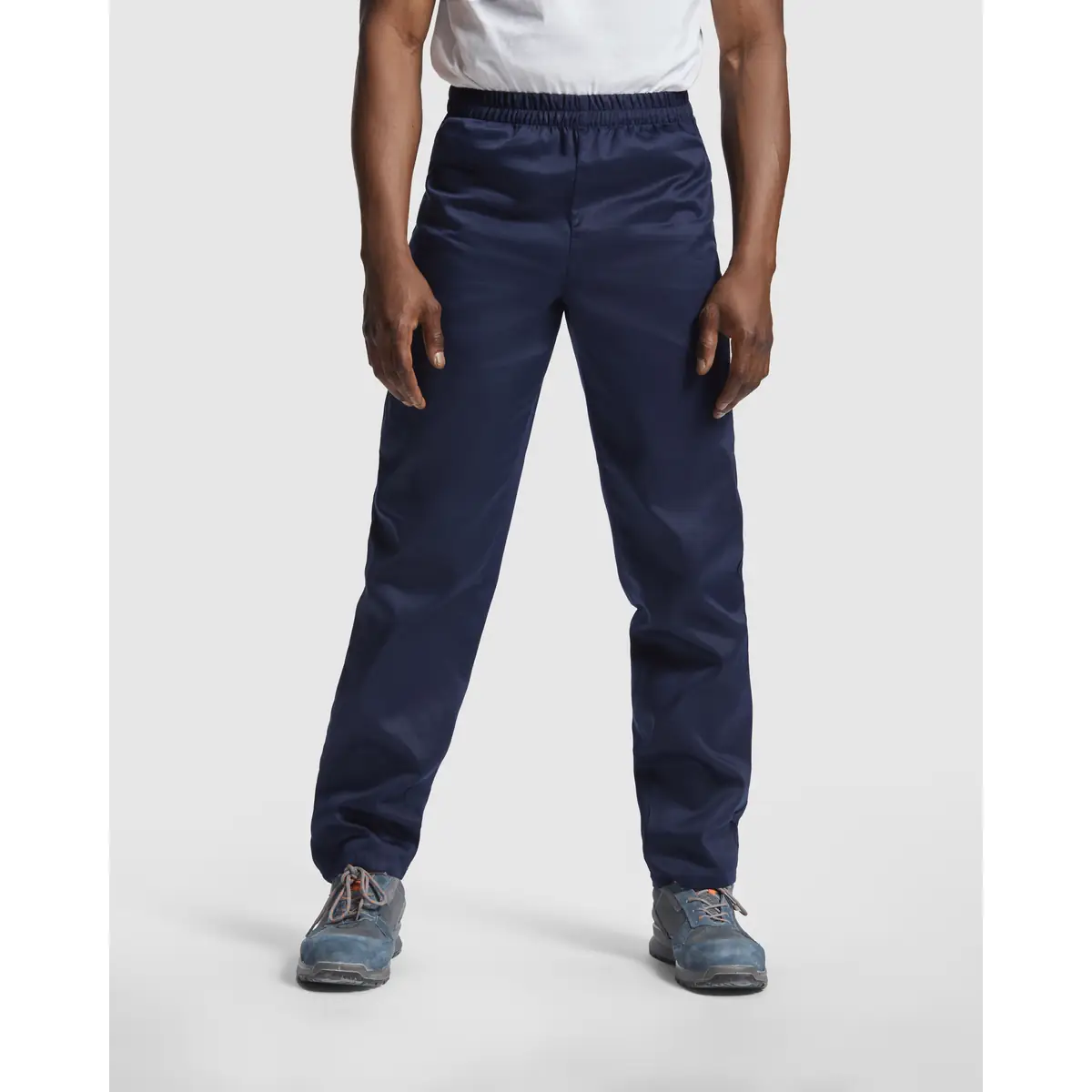 Pantalón unisex Roly WRK Rochat 9088 1 Pantalón unisex Roly WRK Rochat 9088, marino, vista frontal con modelo