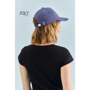 Gorra unisex SOL’S LONG BEACH 00594, vista con modelo.