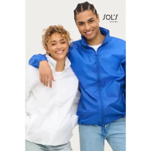 Cortavientos unisex SOL’S SHIFT 01618, vista con modelo.