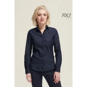 Camisa vaquera SOL’S BARRY WOMEN 02101, con modelo.