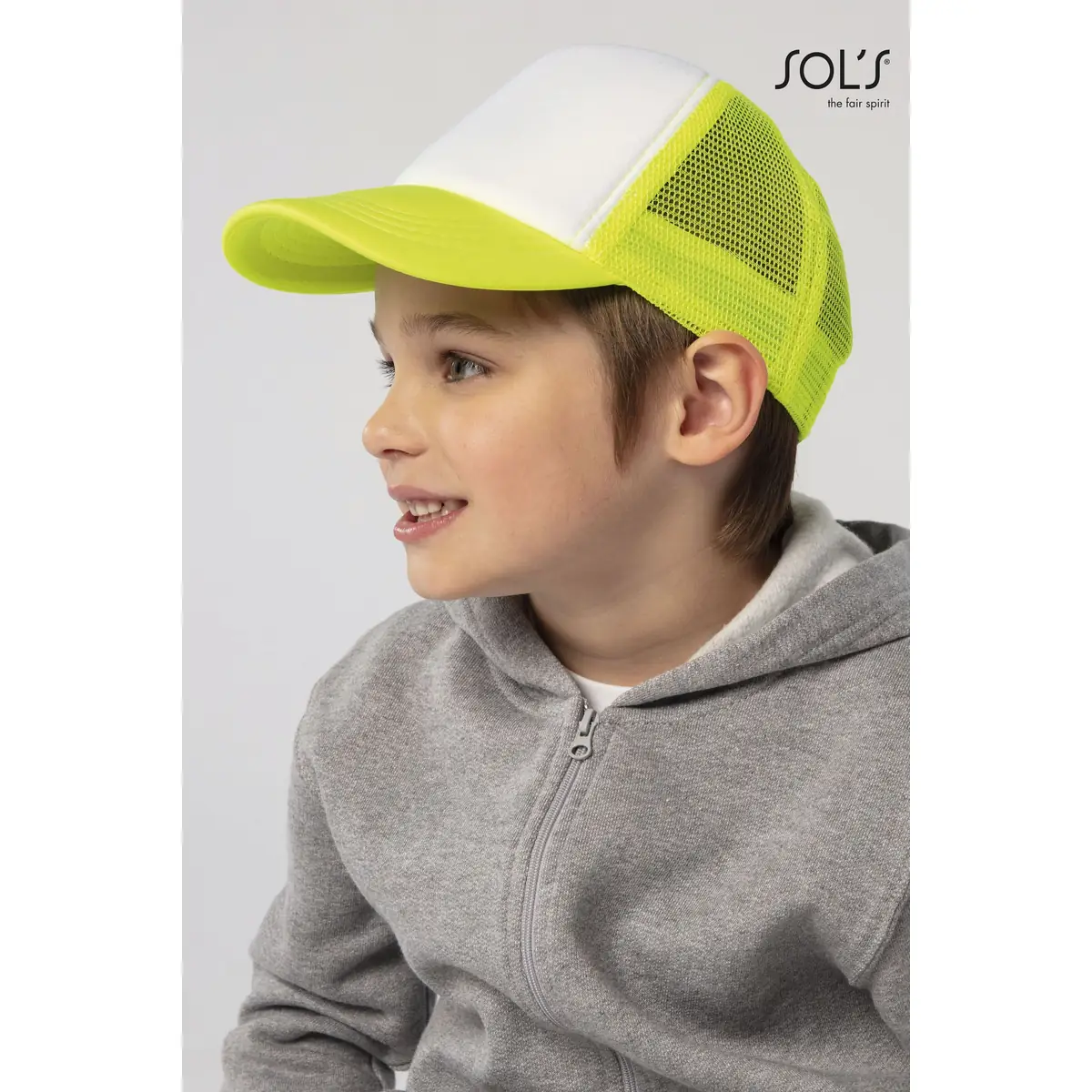 Gorra de malla infantil SOL’S BUBBLE KIDS 03091 1 Gorra de malla infantil SOL’S BUBBLE KIDS 03091, vista con modelo.