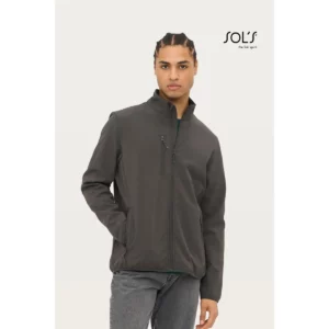 Chaqueta softshell hombre SOL’S FALCON MEN 03827, vista con modelo.