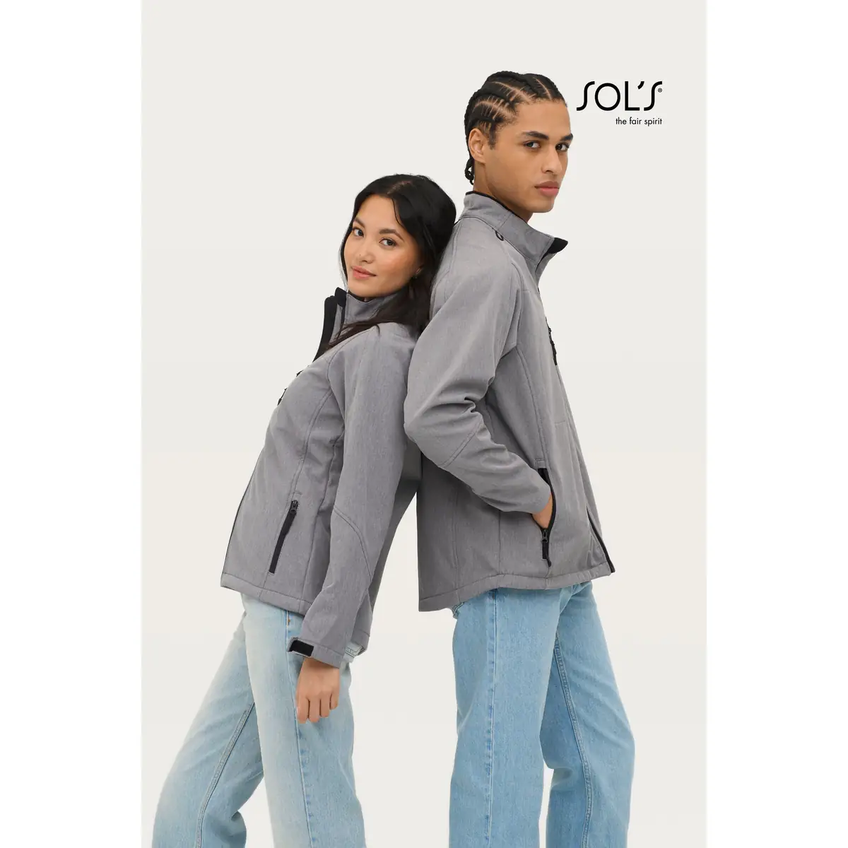 Chaqueta softshell mujer SOL’S ROXY 46800 2 Chaqueta softshell mujer SOL’S ROXY 46800, vista trasera con modelos.