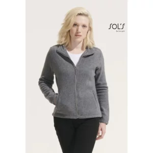 Chaqueta polar mujer SOL’S NORTH WOMEN 54500, vista con modelo.