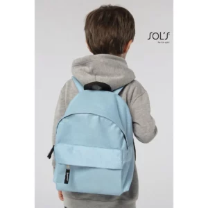 Mochila infantil SOL’S RIDER KIDS 70101, vista con modelo.