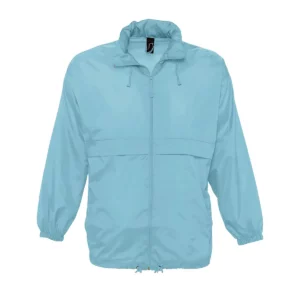 Cortavientos unisex SOL’S SURF 32000 en Azul atolón, frontal sin persona.